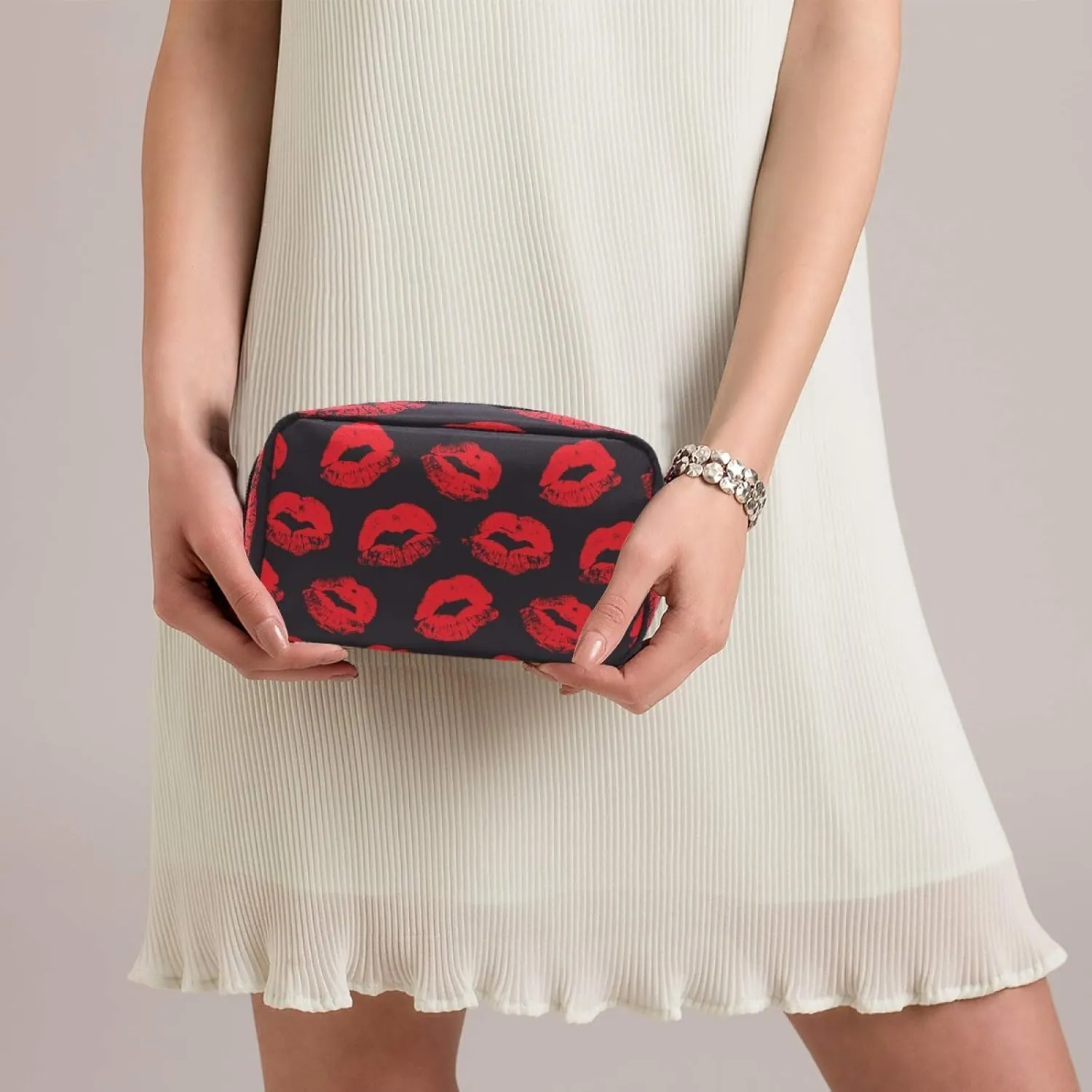 ALAZA Women's Cosmetic Bag Red Lips Kiss Prints Makeup Bag for Travel Cosmetic Pouch Brush Bag
