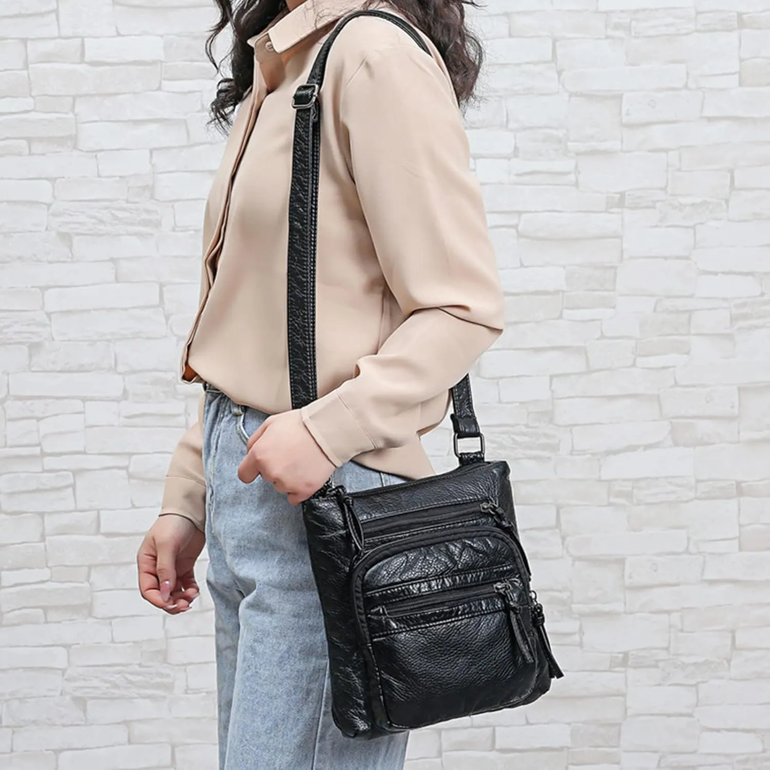 Anti Theft Shoulder Bags for Woman Retro Studded Crossbody Bags Small Shoulder Purses Temperament Clutch Purse(Black)