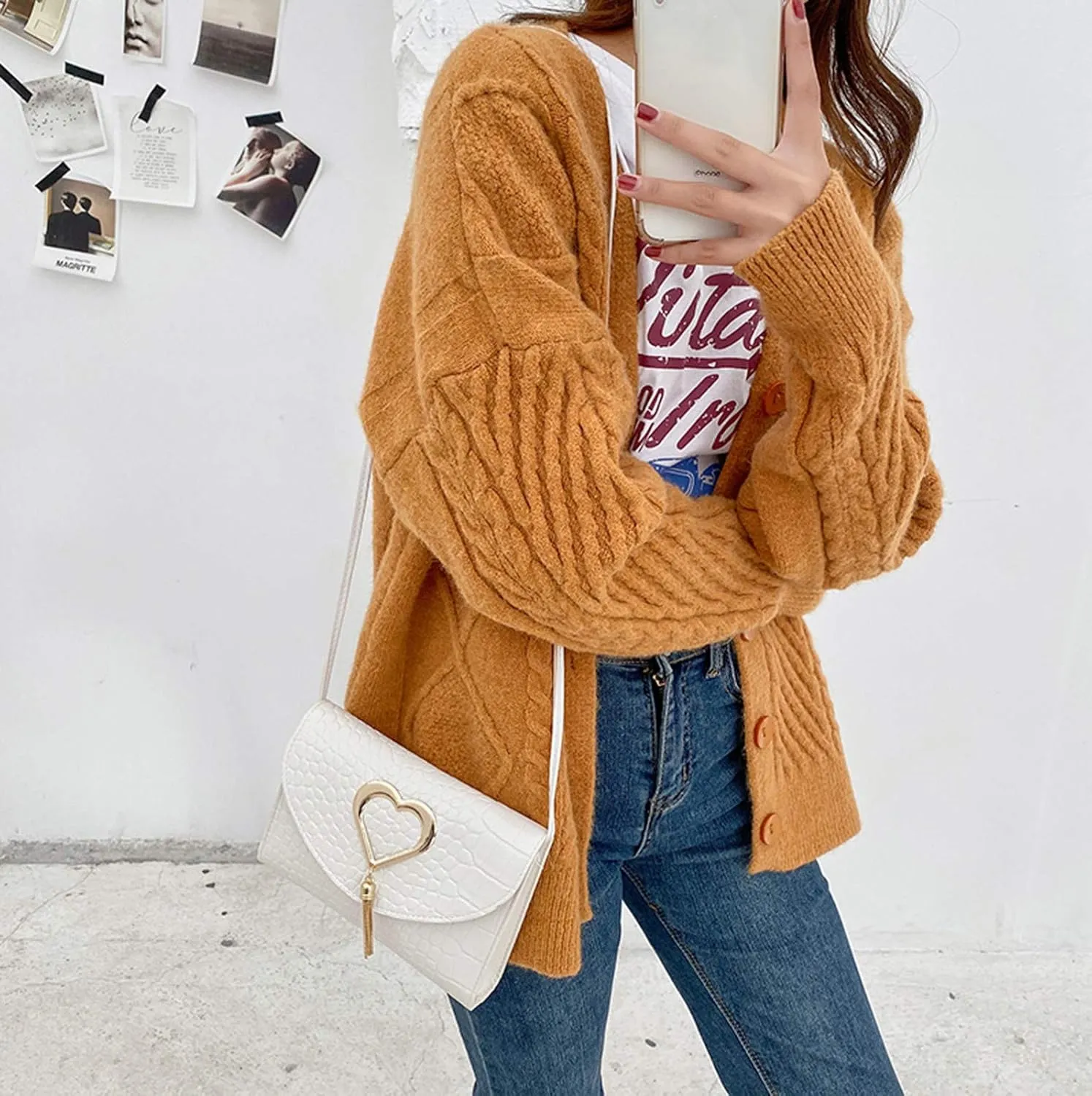 Beach Purses for Women Vacation Beach Tote Shoulder Bags for Summer Vacation Carry on Bag for Airplanes Women(White)
