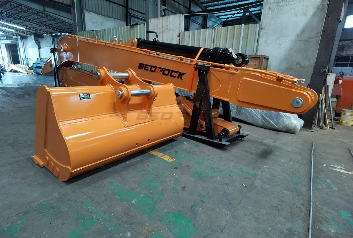 CASE350C 18 Meter Long Reach, 1m3 Bucket B Linkage (2 x 80mm Pins)
