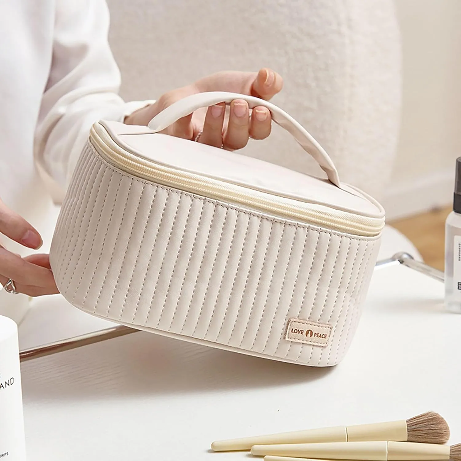 Makeup Bags for Women 2025 New Upgrade PU Leather Large Capacity Waterproof Portable Makeup Bag Organizer,Travel Toiletry Bag,Small Cosmetic Bag,Small Makeup Bag for Daughter Women Girls Gifts