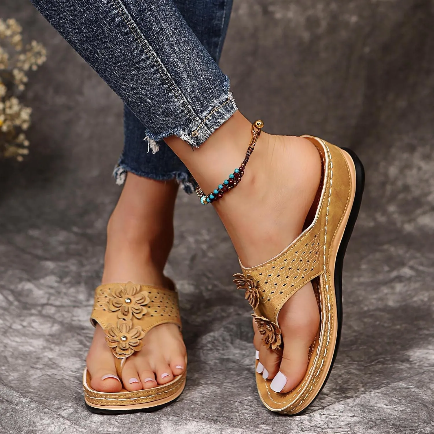 Orthopedic Sandals for Women 2025 Women's Arch Support Wedge Flip Flops Wide Width Non-Slip Comfortable Walking Thong Sandal Summer Platform Beach Shoes Slip-on for Casual Dressy Wear
