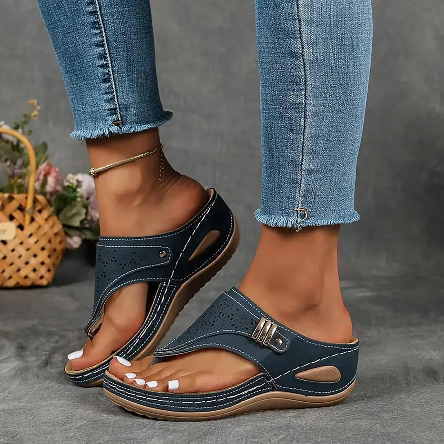 Orthopedic Sandals for Women Dressy Comfortable Arch Support Flip Flops Wedge Sandals Summer Vacation Beach Shoes