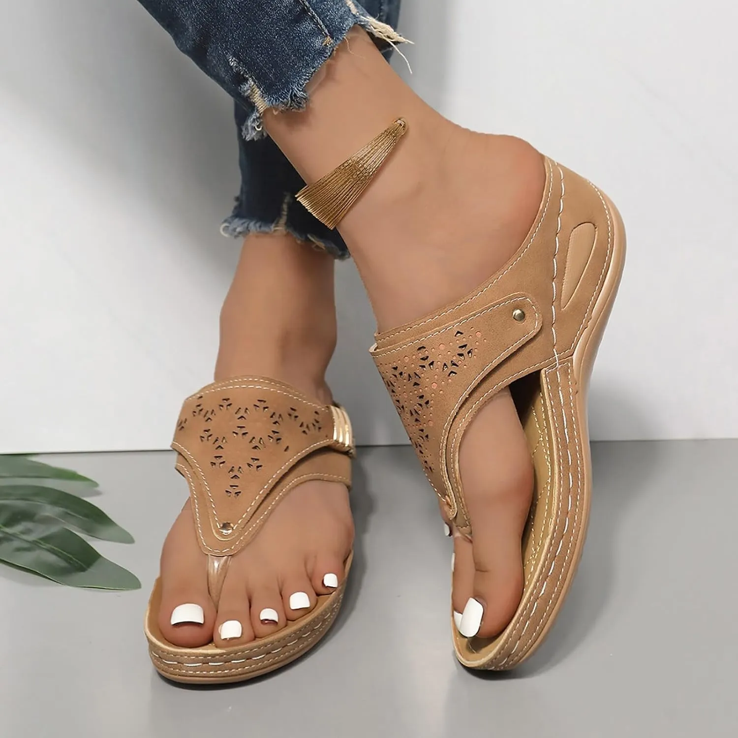 Orthopedic Sandals for Women, Women Summer Comfortable Sandals Arch Support Wedge Sandals 2025 Beach Vacation Flip Flops