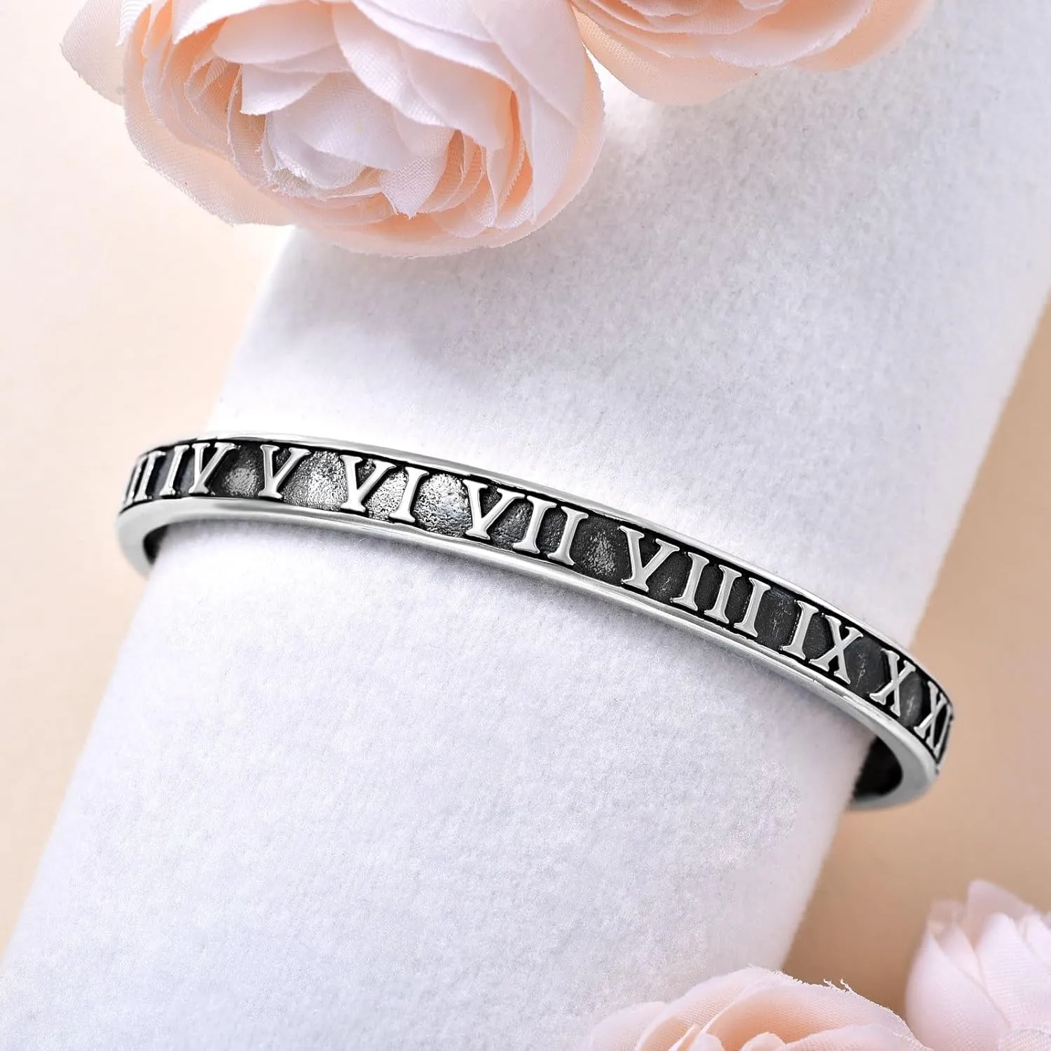 POIUY Inspirational Bracelet for Women Men Sterling Silver Strength Mantra Cuff Bracelet Set Anniversary Birthday Graduations Jewelry Gift for Everyone You Love