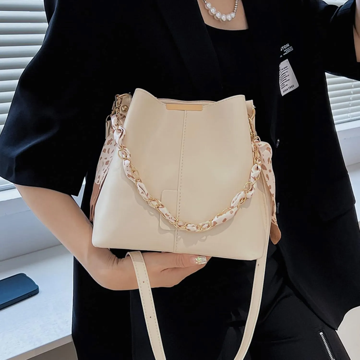 Women's Fashion Shoulder Bags Stadium Crossbody Messenger Bags for Concerts Sporting Events Womens Crochet Bag(Beige)