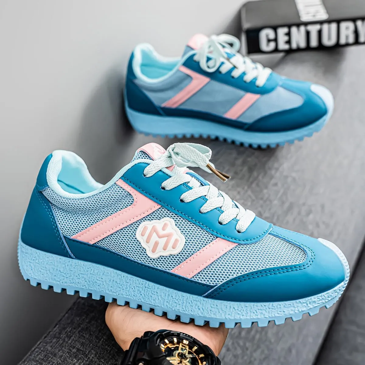 Women's Retro Running Sneakers - Lightweight Breathable Mesh Casual Shoes, Cute Vintage Style, Comfortable Walking Shoes