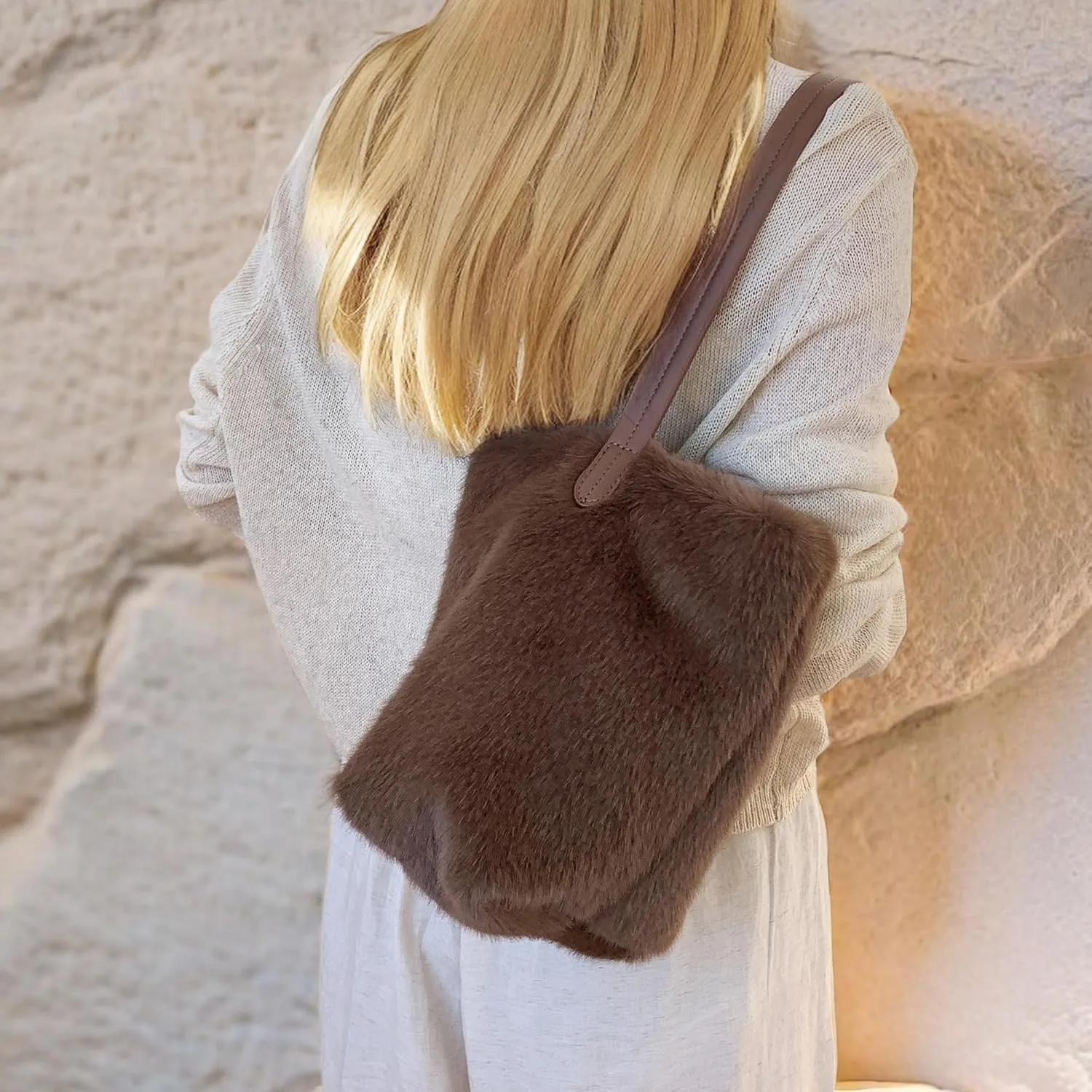 Women's Soft Plush Mini Bucket Armpit Bag Faux Fur Handbag Top Handle Tote