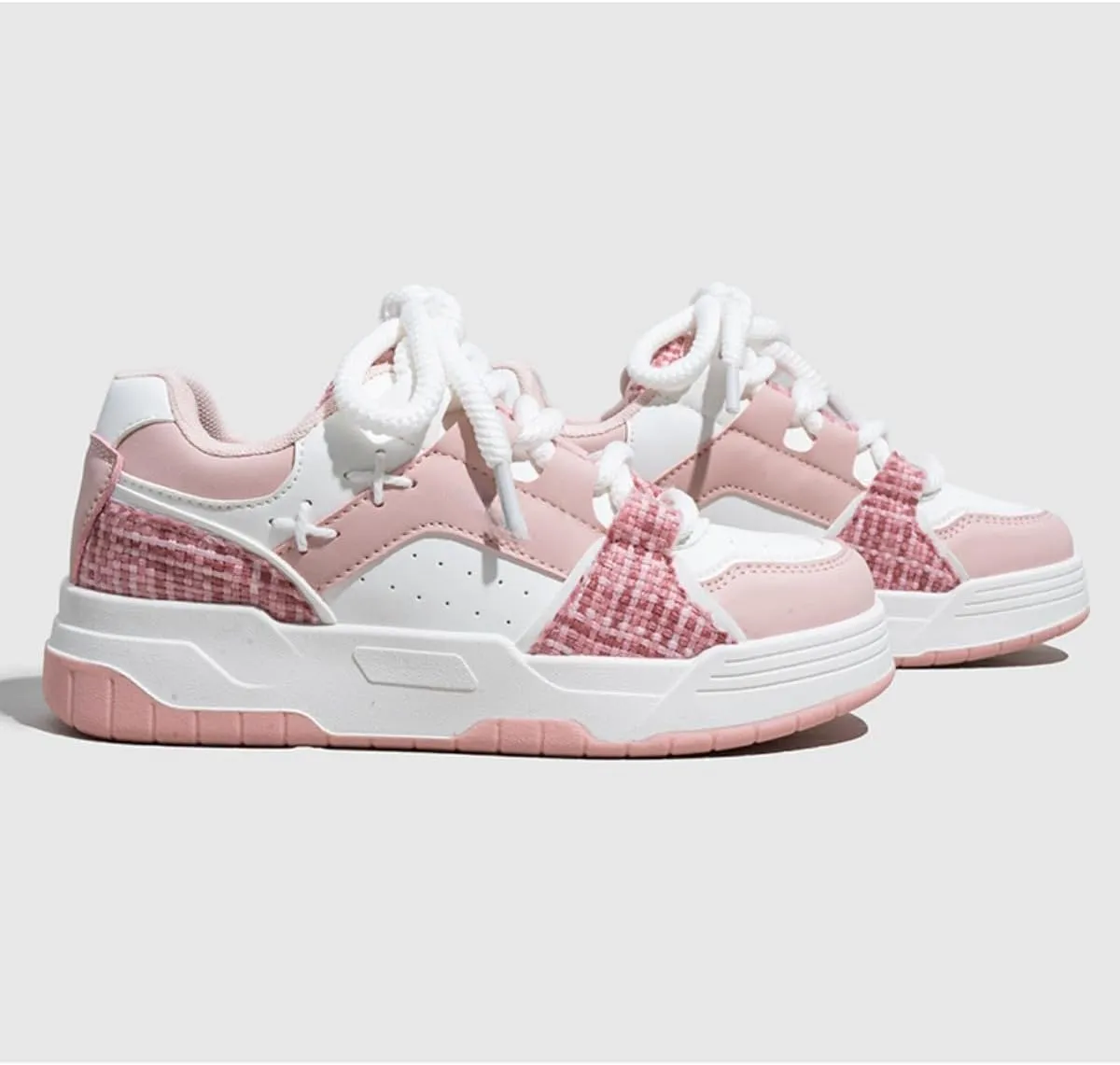 Y2K Retro Platform Sneakers for Women Low Top Lace Up Casual Skate Shoes Thick Sole Flat Athletic Trainers for Autumn Walking Daily Streetwear